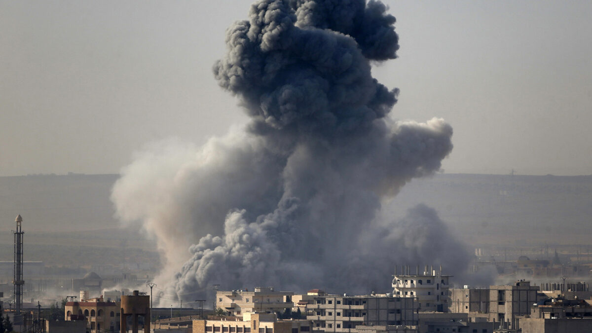 Coalición internacional lanza 21 ataques contra el EI en Siria y otro en Irak