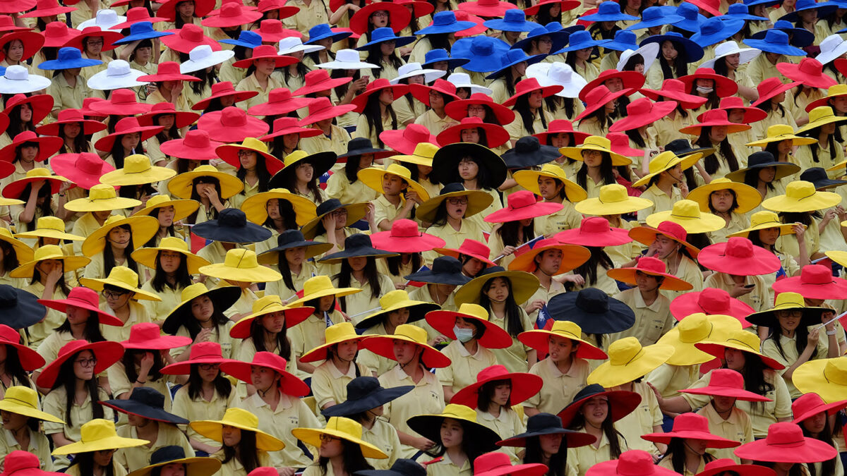 Taiwán ofrece a China su «experiencia democrática» en Día Nacional.