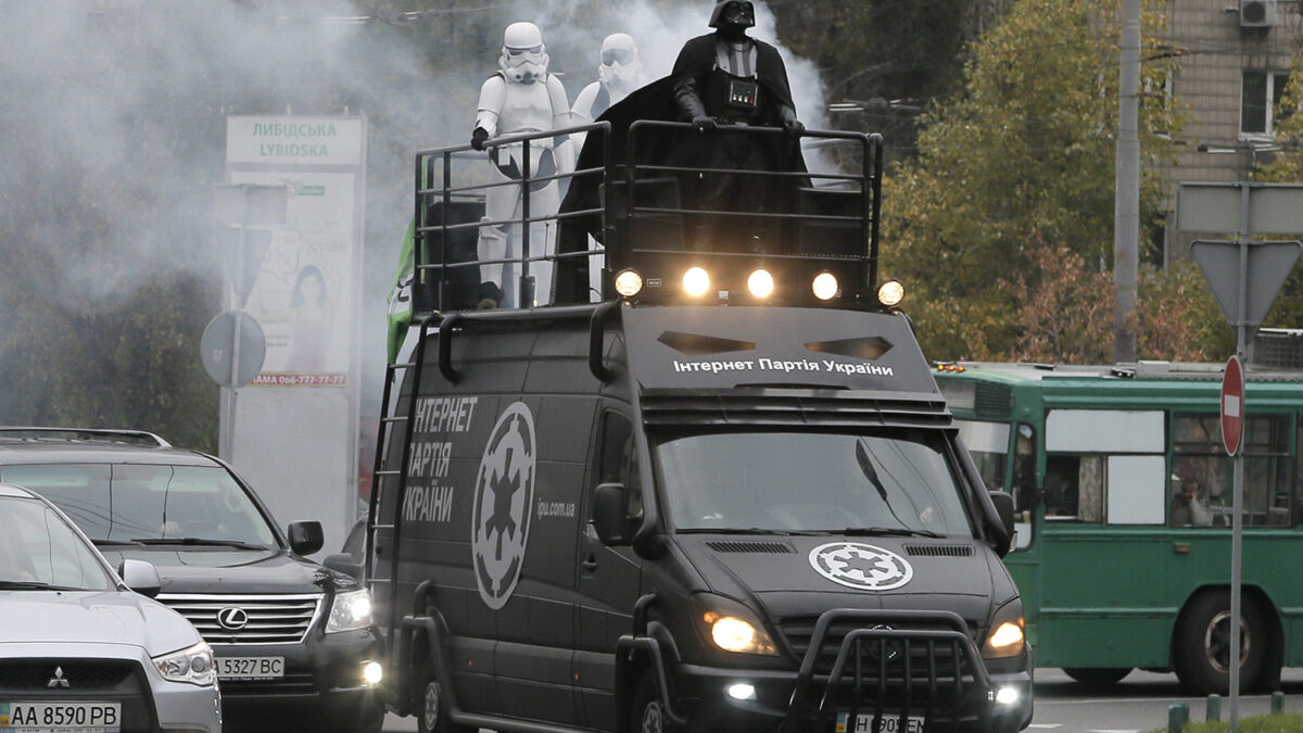 Darth Vader hace campaña.