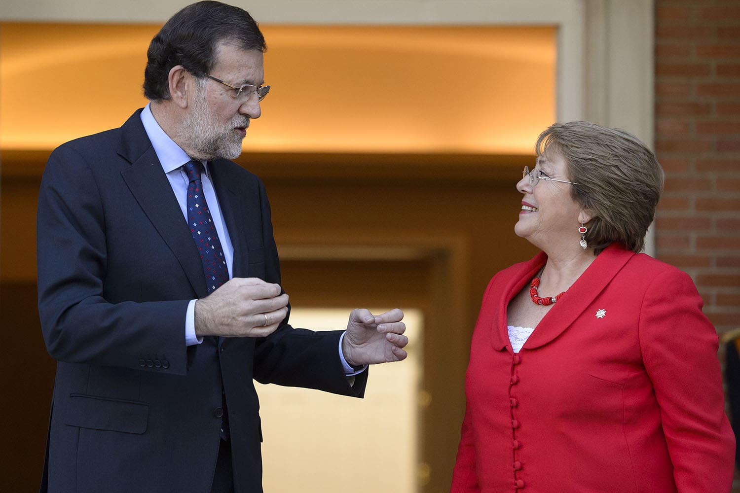 El presidente Mariano Rajoy ha recibido a la presidenta de Chile.
