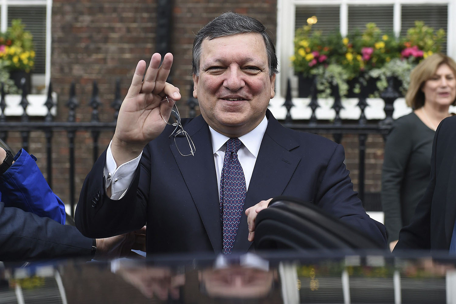 Barroso se despide de la Eurocámara tras diez años en los que la UE estuvo "cerca del abismo"