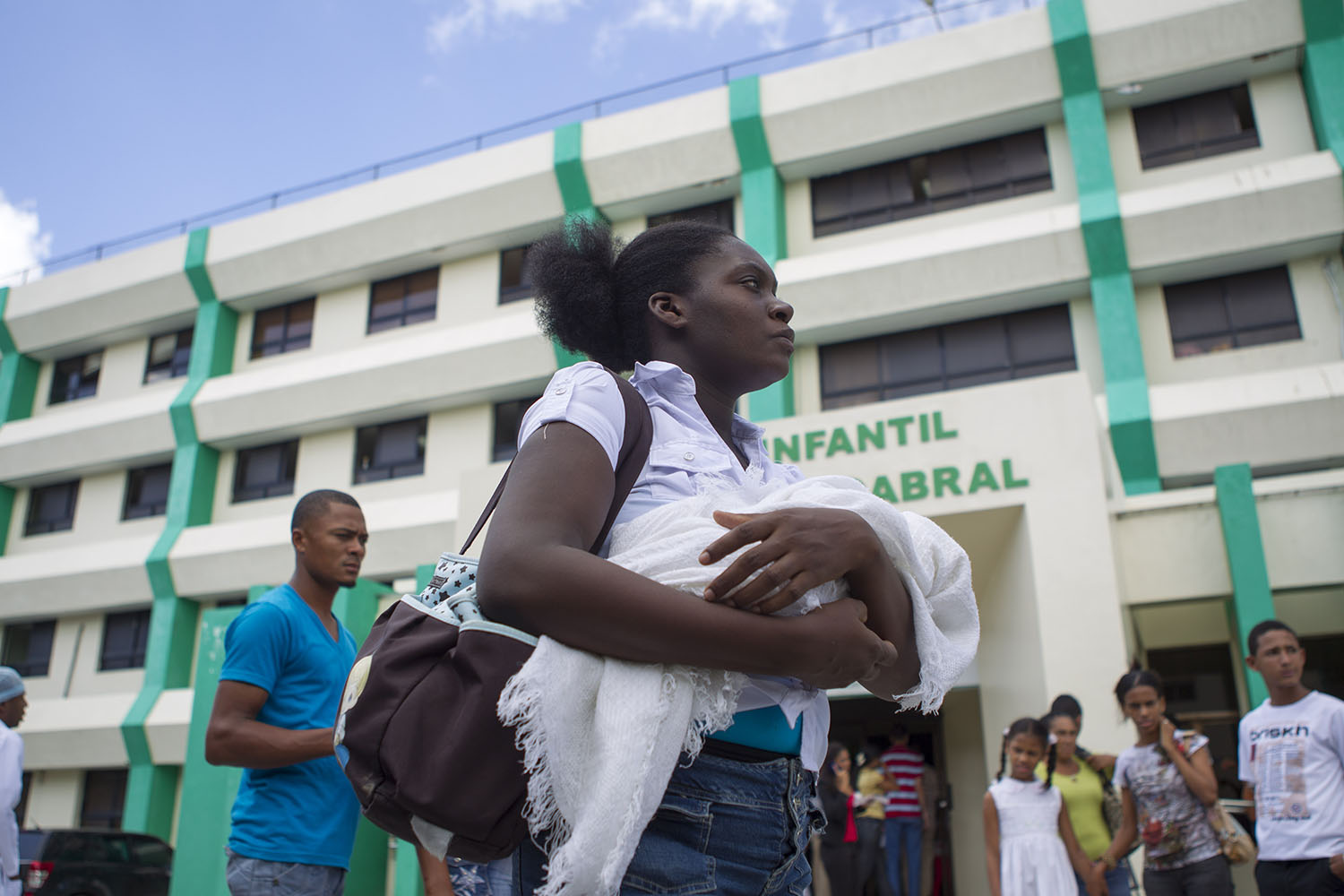 Ministra de salud dominicana asume en medio de protestas tras muerte de 11 niños