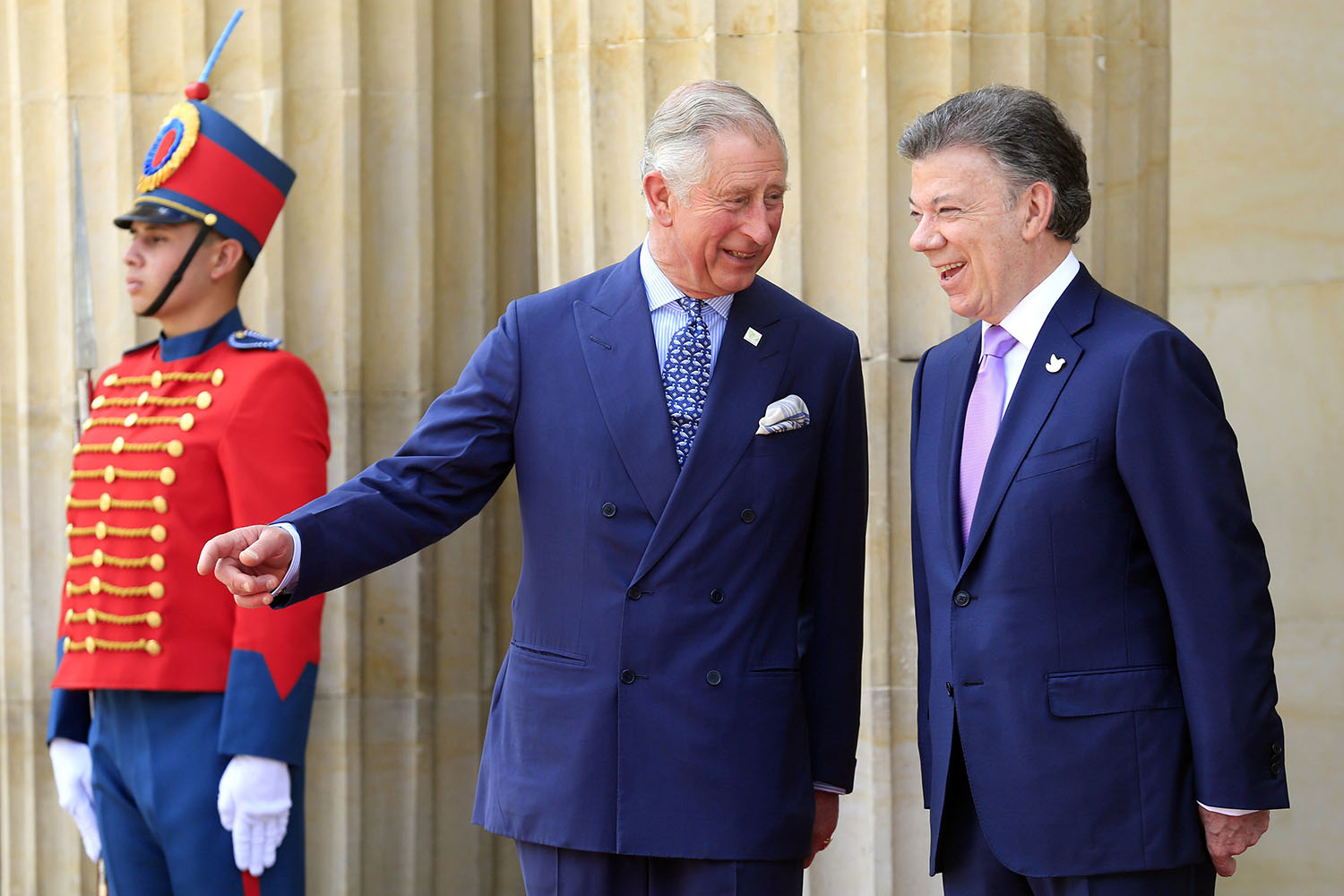 Colombia da la bienvenida al príncipe de Gales
