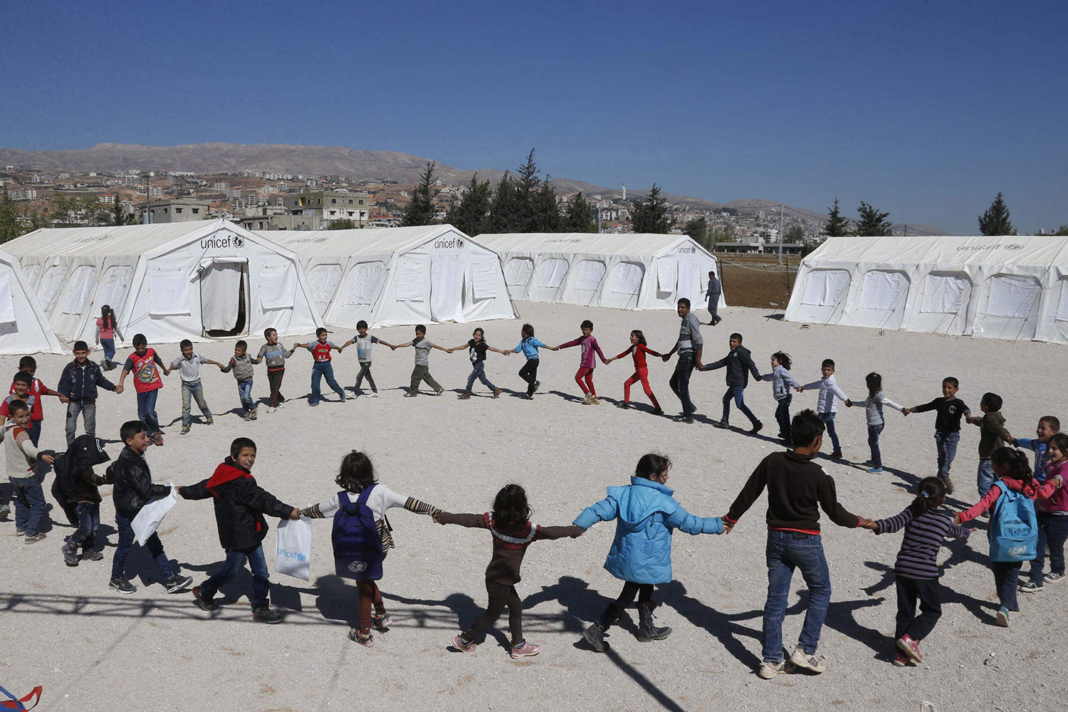 Líbano dice que no aceptará más refugiados sirios