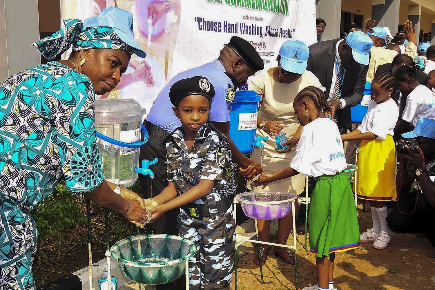 OMS declara a Nigeria como país libre de ébola