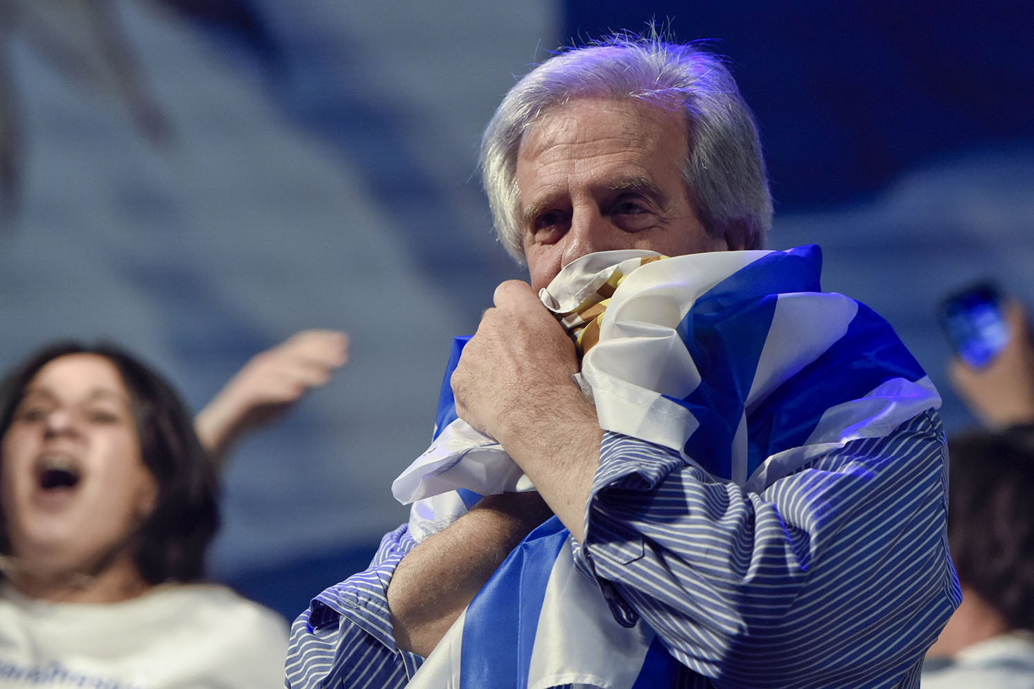 Candidatos en Uruguay irán a segunda vuelta.