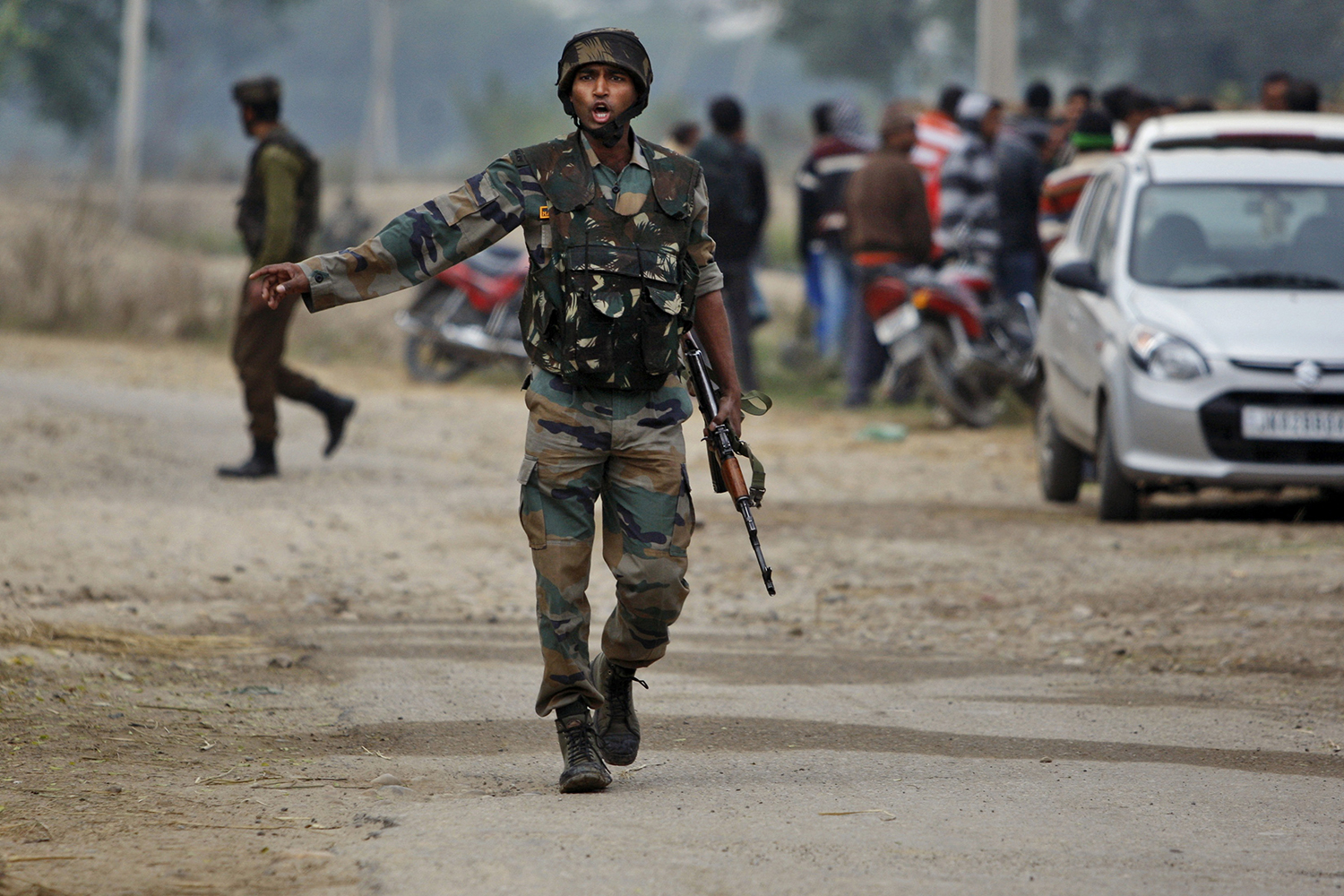 Fallecen siete personas en un choque armado en la India
