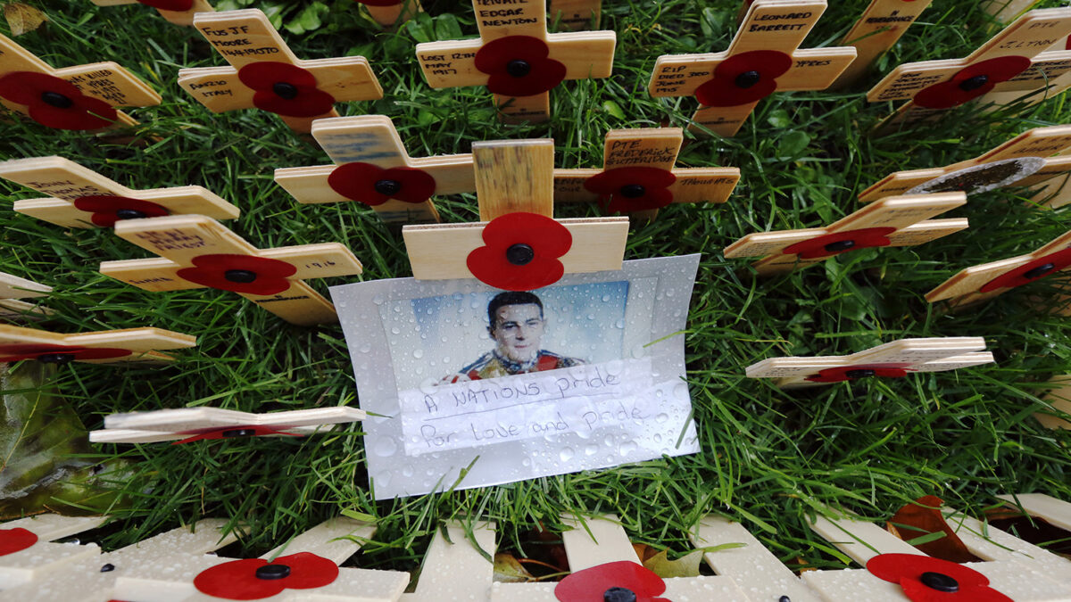 Asesino de Lee Rigby anunció sus planes en Facebook 5 meses