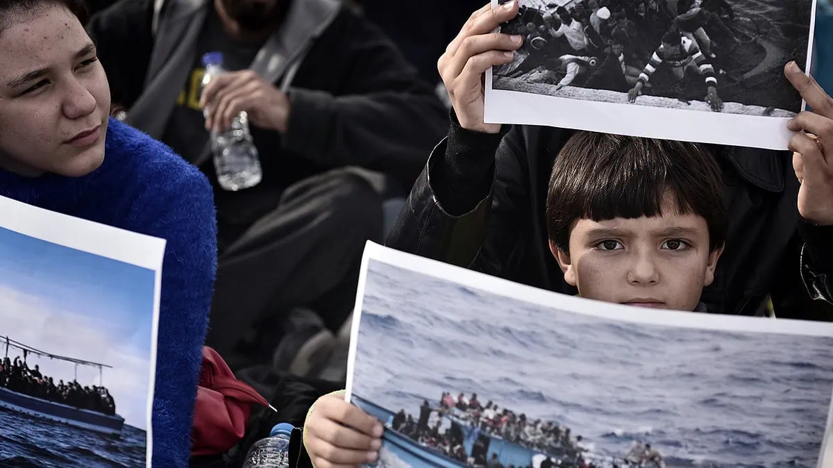 Exigen asilo para inmigrantes en Grecia