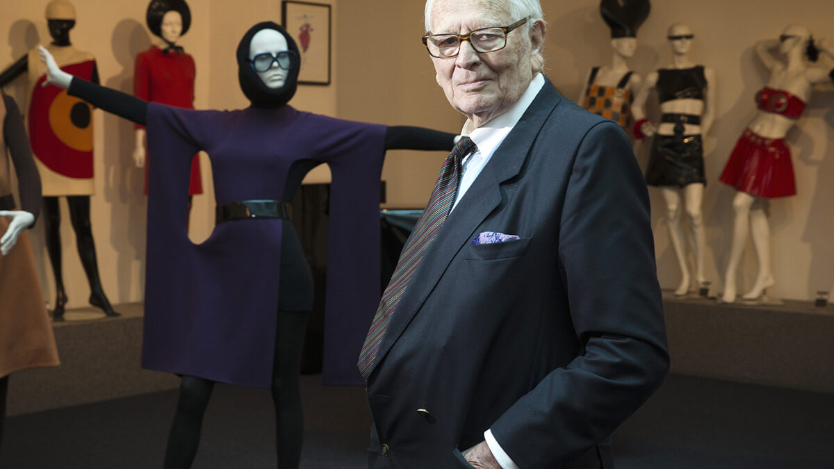 El modisto francés Pierre Cardin inaugura su propio museo en París