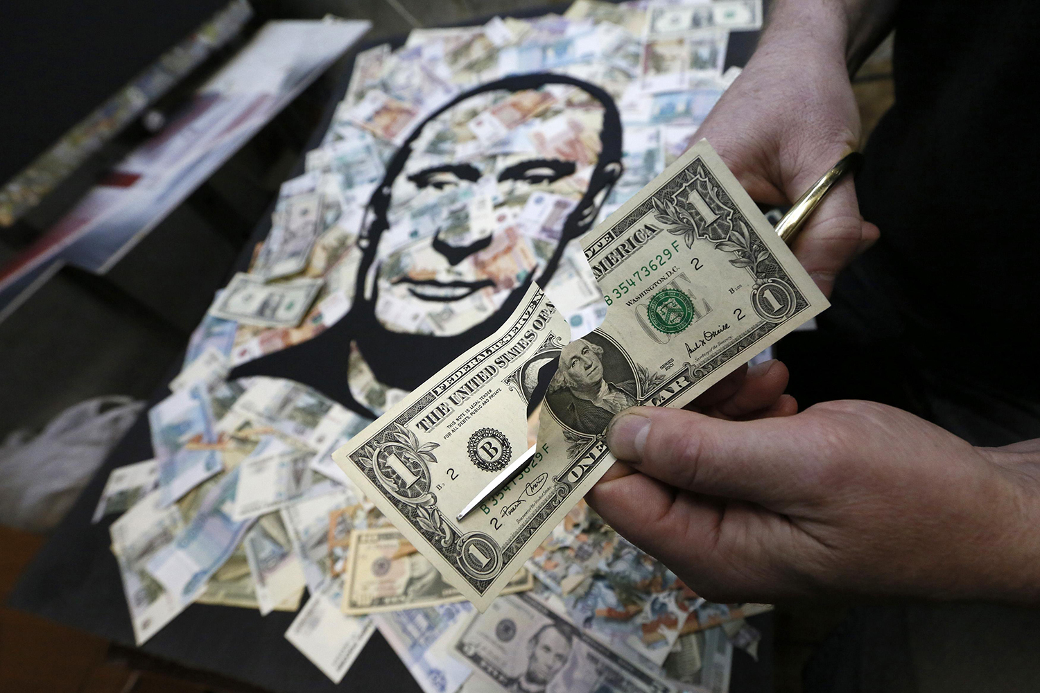 Vladimir Putin a dólares estadounidenses