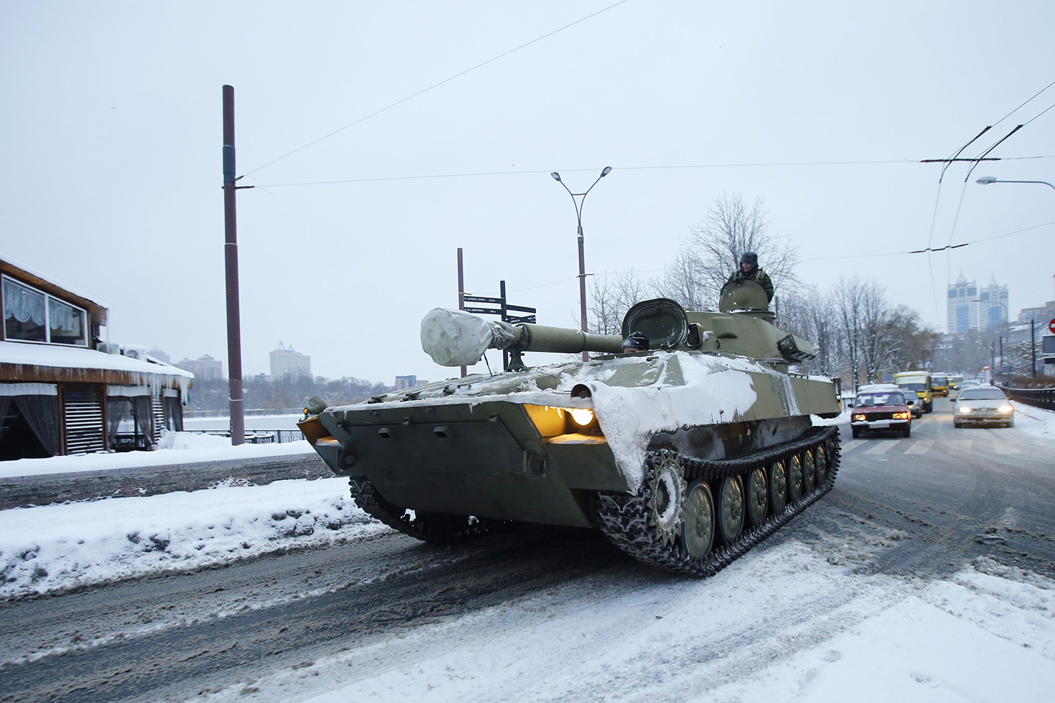 Kiev acusa a las fuerzas especiales de Rusia de participar en ataques contra el aeropuerto de Donets