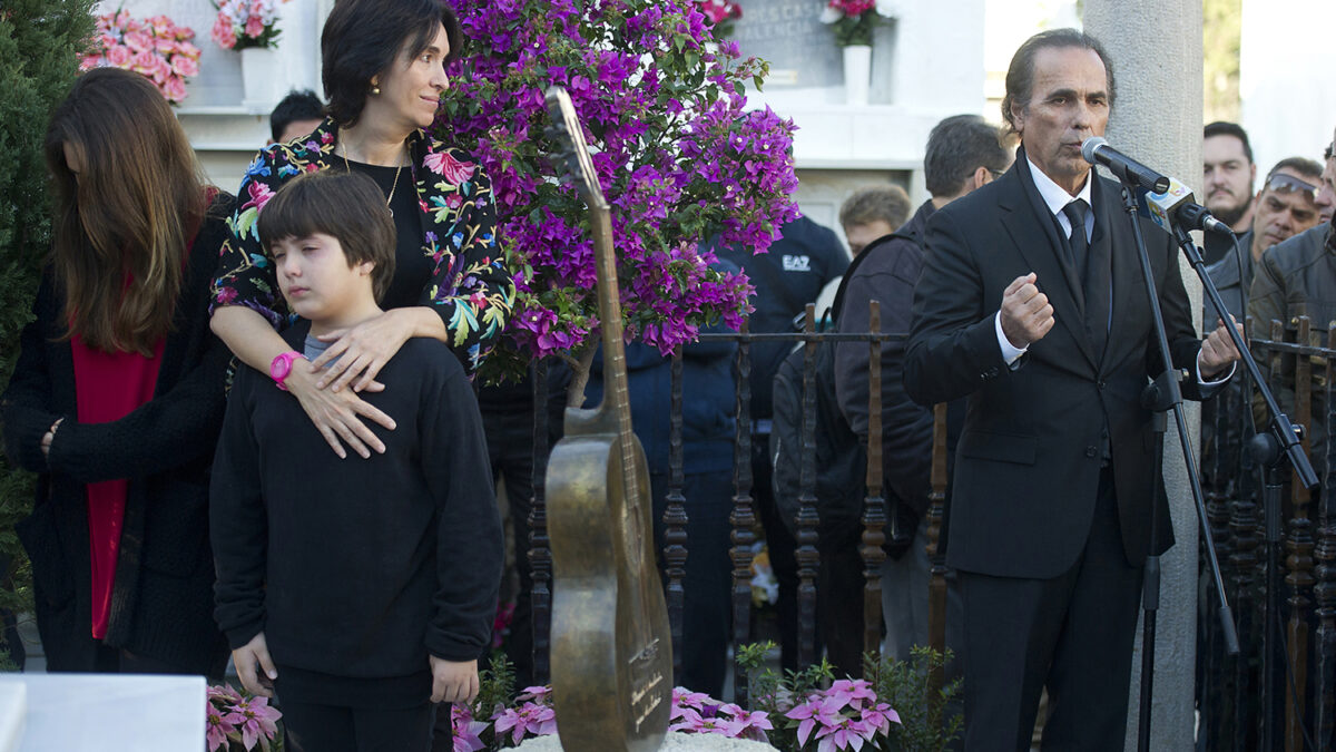 Inauguran el mausoleo de Paco de Lucía