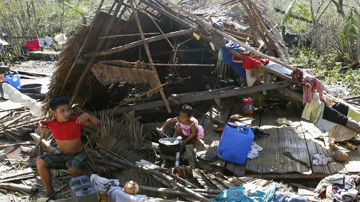 Tifón Hagupit causa 21 muertes en Filipinas