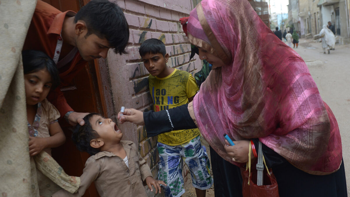 Histórica campaña contra la polio en Pakistán.