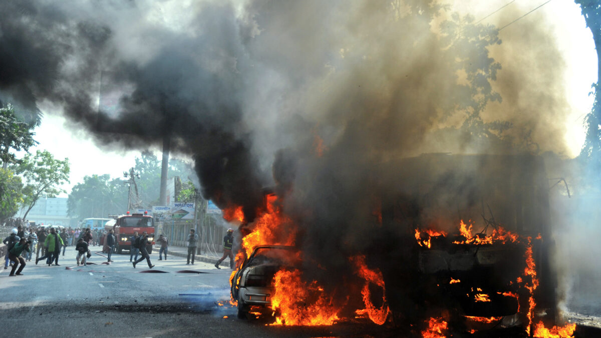 Violencia en Dacca