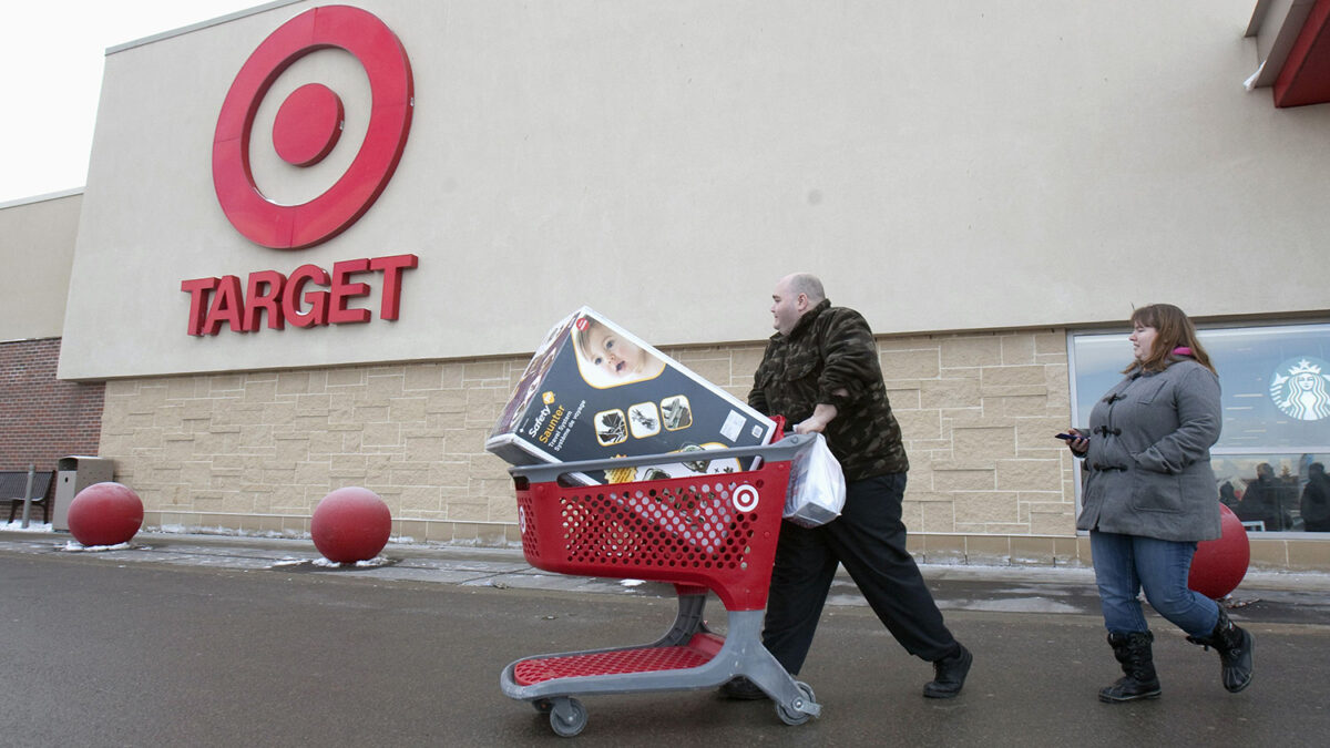 Target deja Canadá