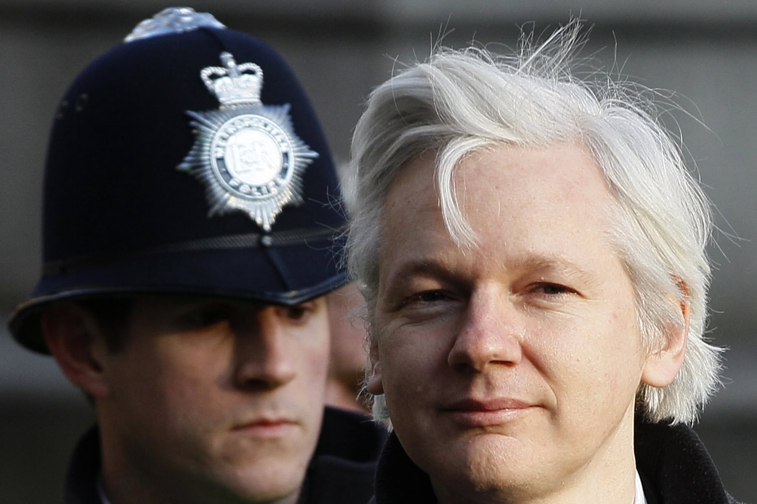 Seguridad millonaria para Assange