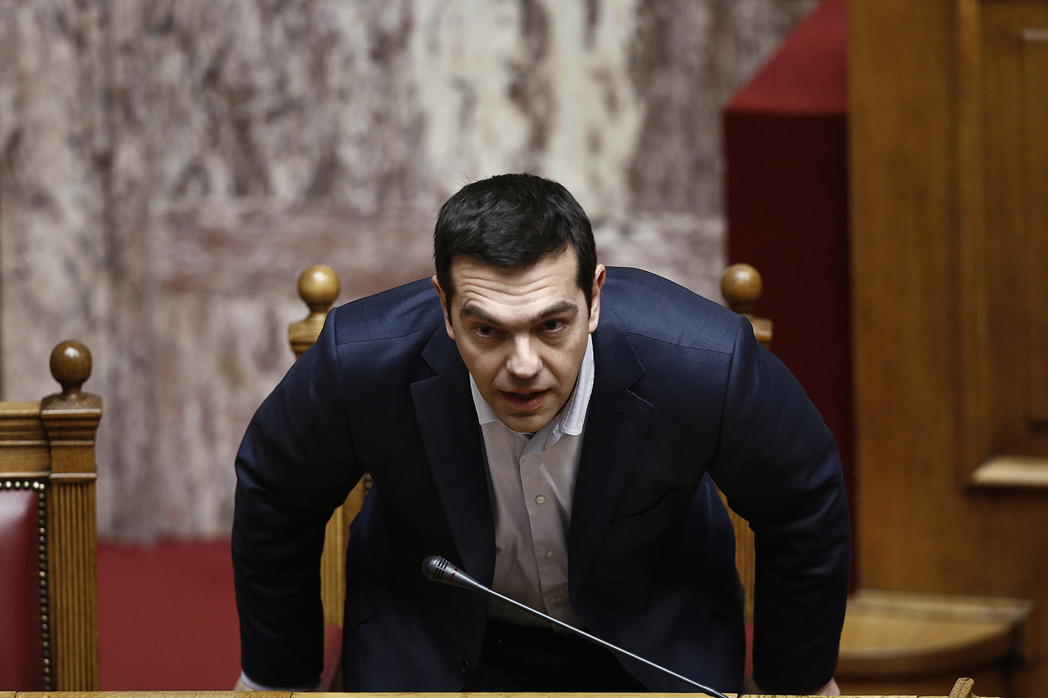 Atenas tiene que devolver 10.000 millones de euros
