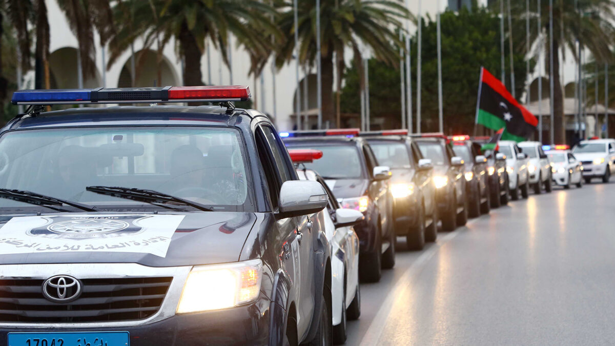 La policía refuerza su presencia en Trípoli