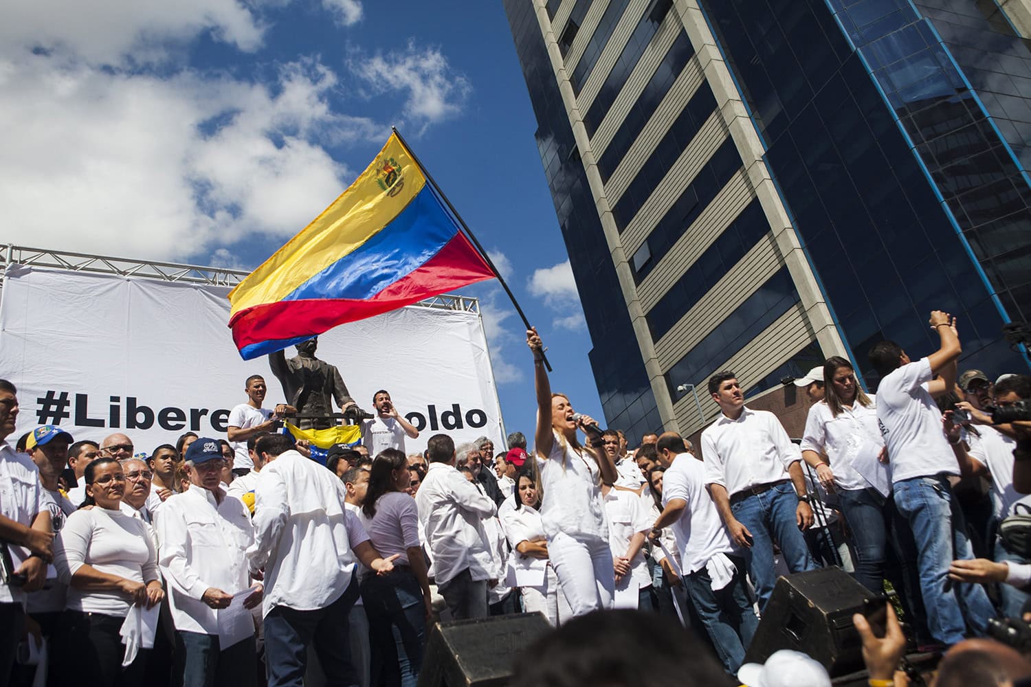 A un año de su encarcelación, endurecen las condiciones de prisión de Leopoldo López