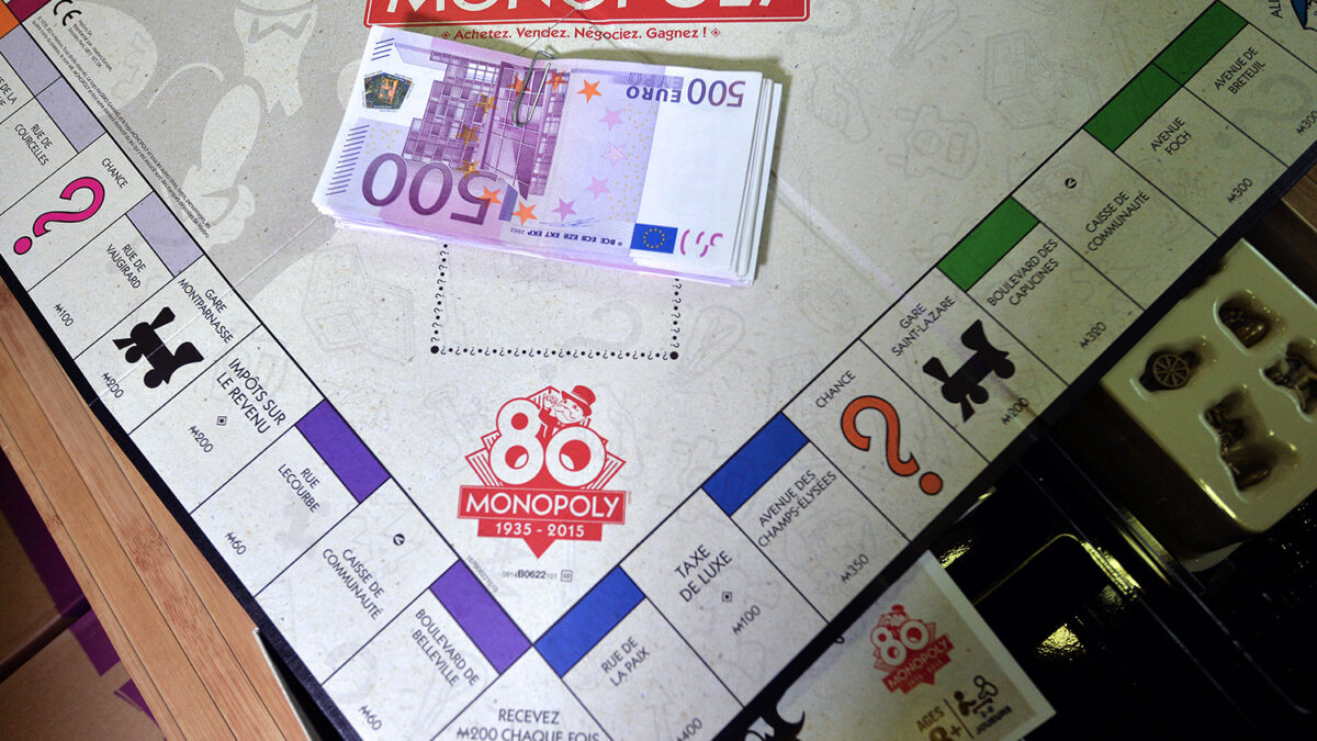 Monopoly con billetes de verdad.