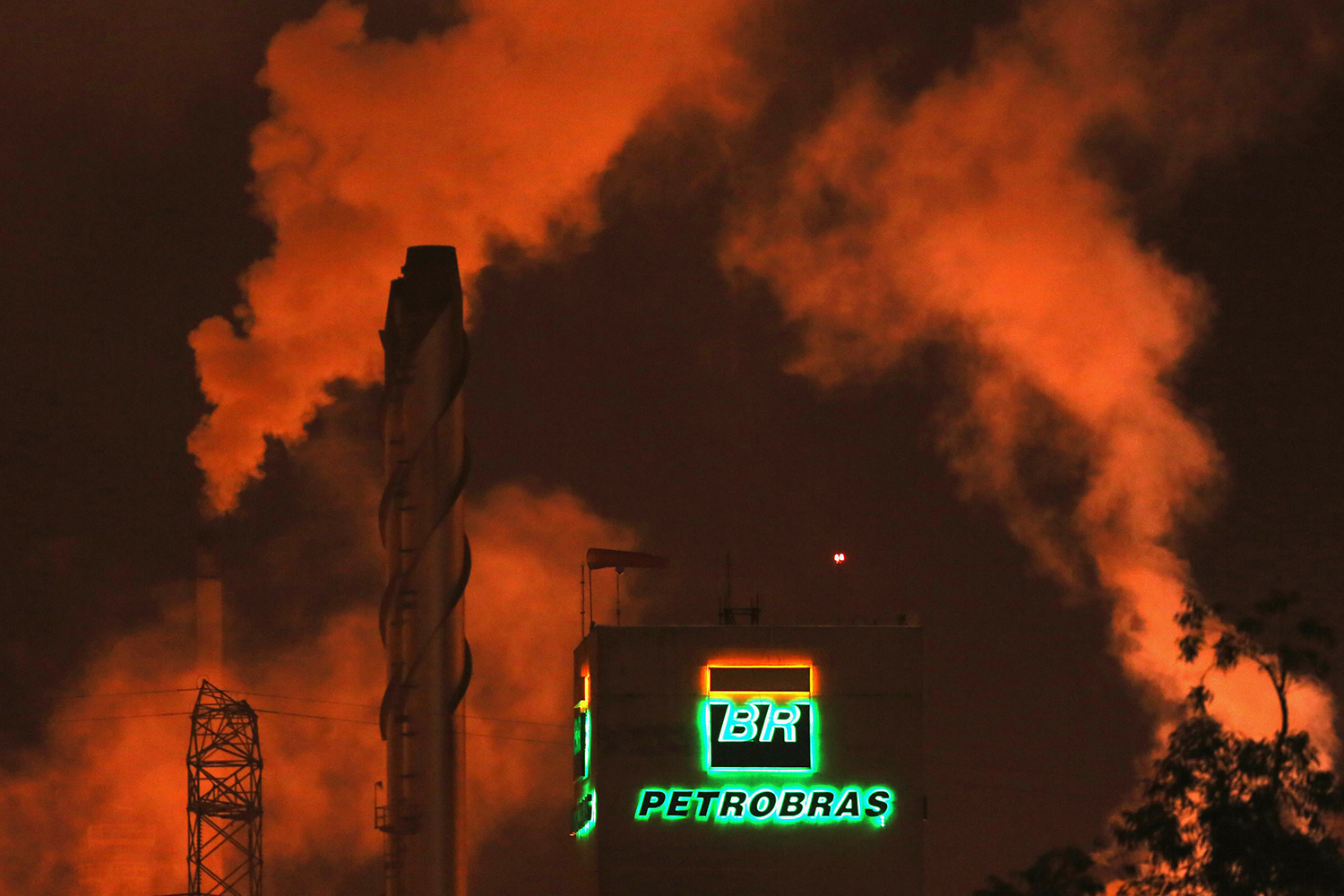 Bonos de Petrobras son considerados basura