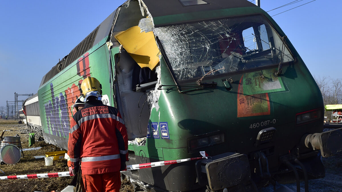 Colisión de trenes deja heridos en Zúrich