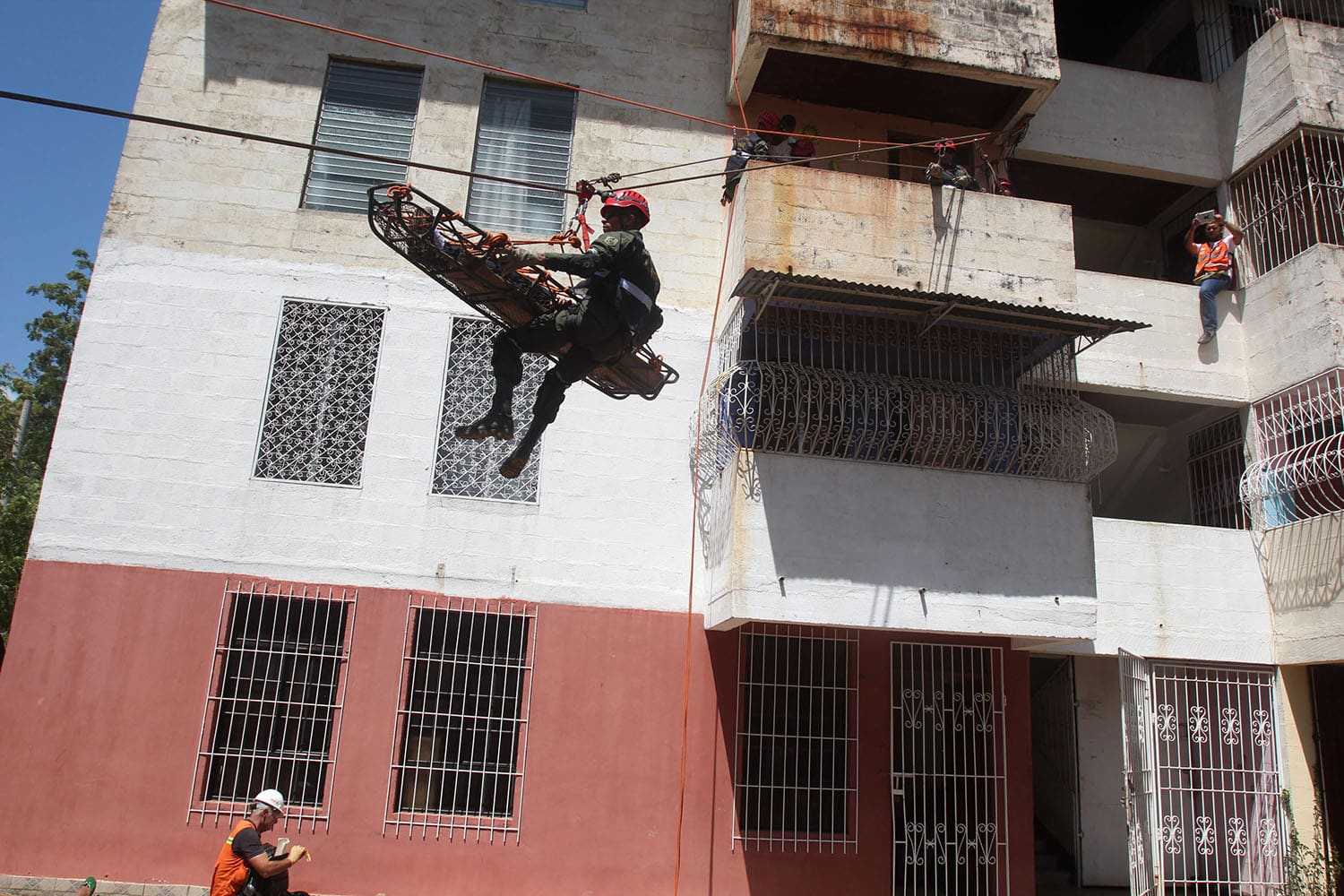 Millones de personas participan en un simulacro