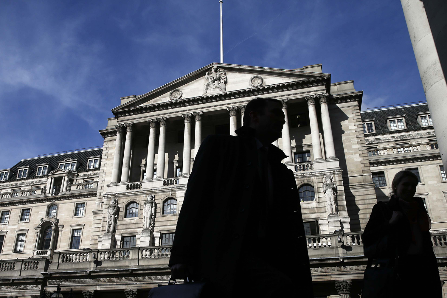 Investigan por fraude al Banco de Inglaterra