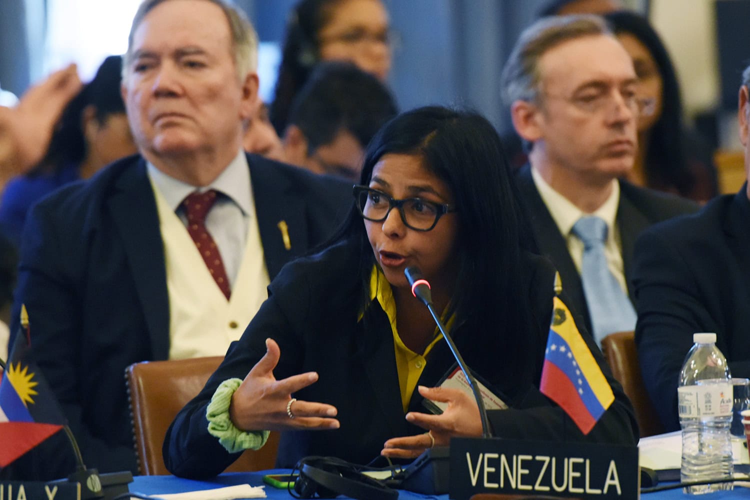 Venezuela lleva a la OEA temores sobre una intervención militar de EEU