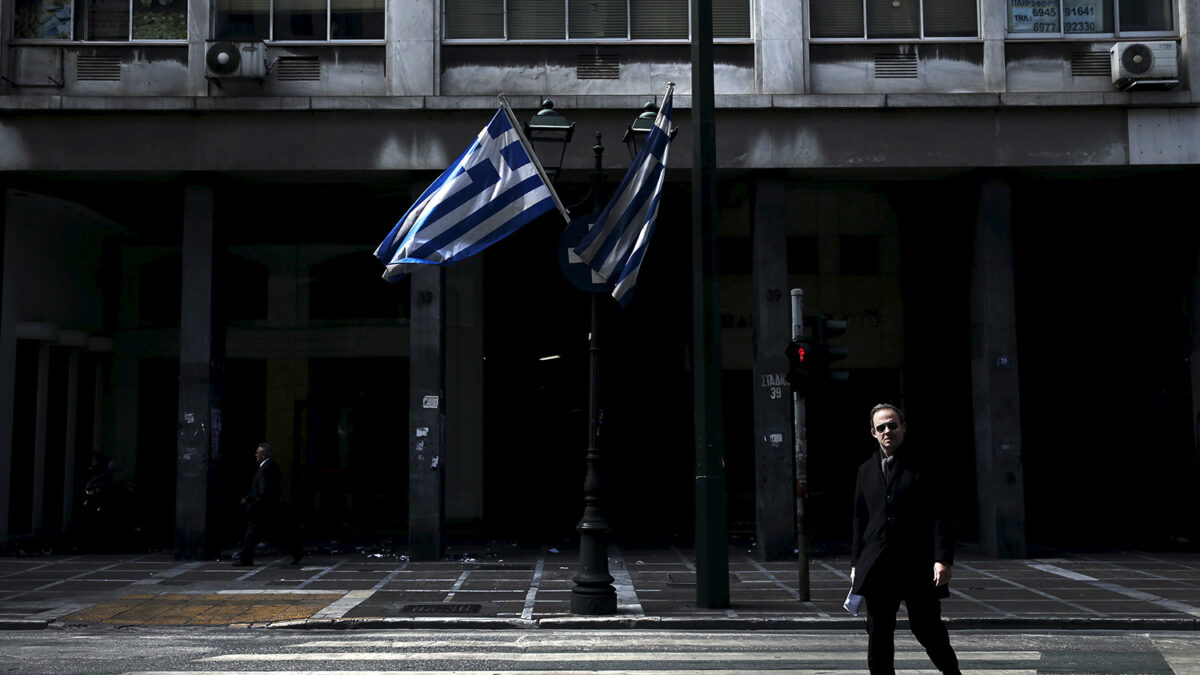 Miles de griegos aprovechan la amnistía fiscal