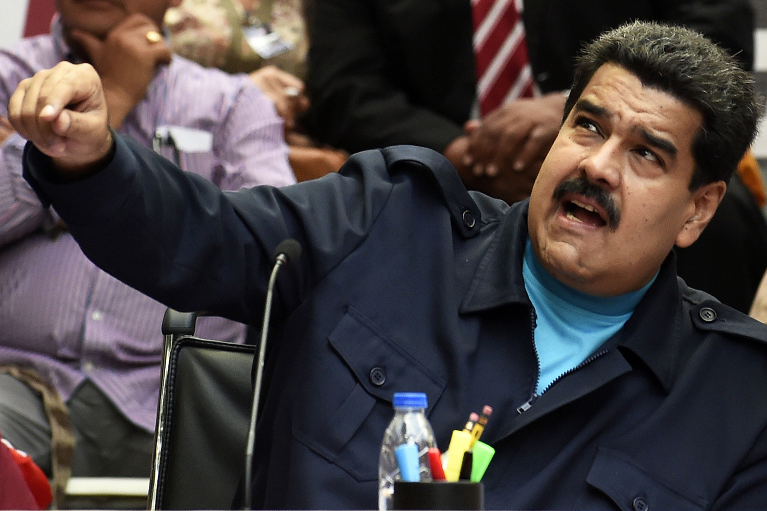Maduro arremete contra la agencia EFE