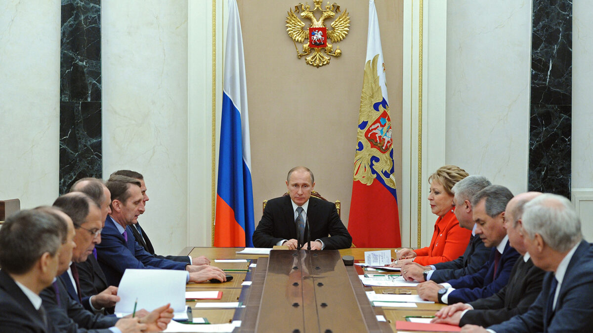 Putin firma alianza con Osetia del Sur