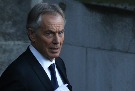 Tony Blair hace campaña por la UE.