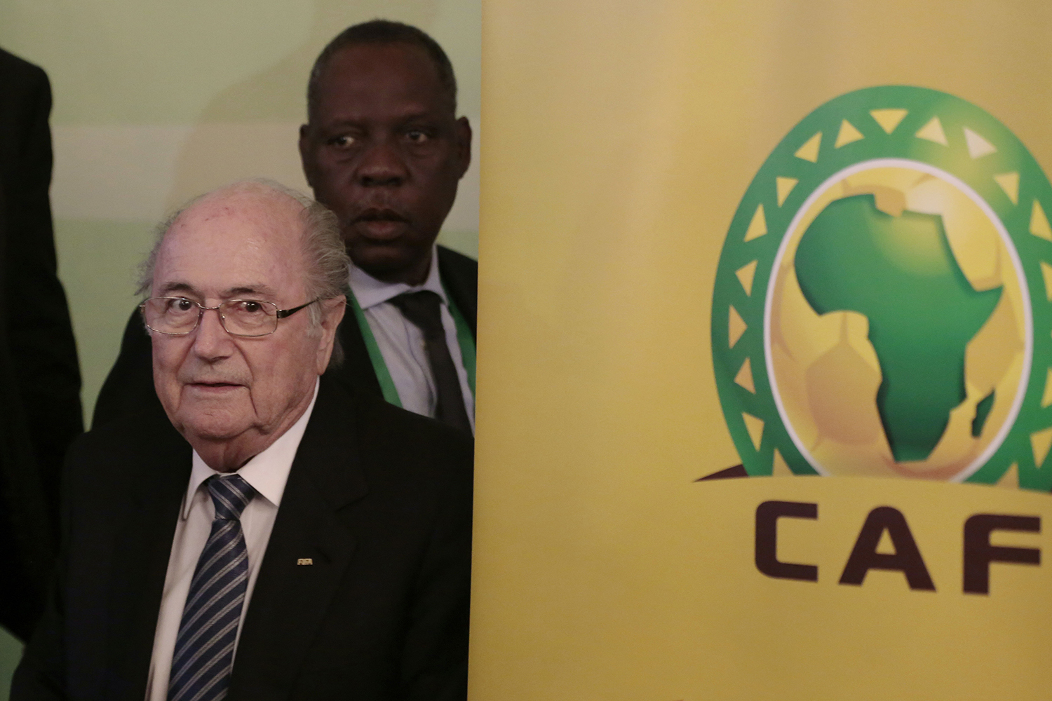 Blatter se opone a que la FIFA suspenda a Israel