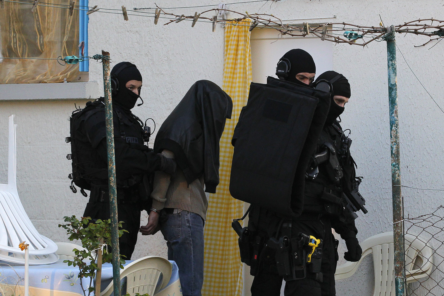 Servicios secretos franceses vigilan a 1.600 potenciales terroristas