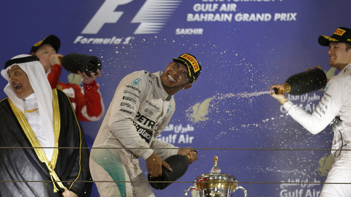 Hamilton mantiene el liderato de la Fórmula Uno