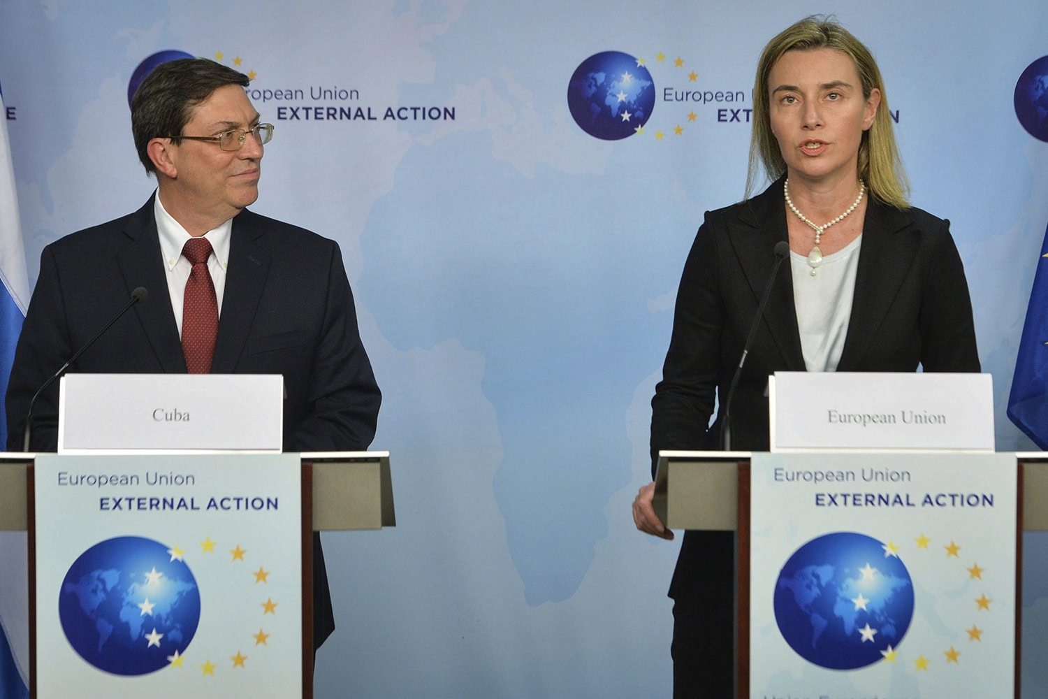 La Unión Europea y Cuba restablecen el diálogo político