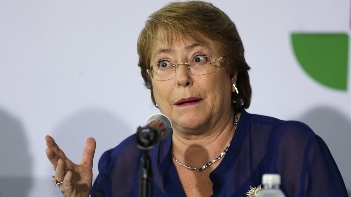 Apoyo a Bachelet cae al 37%