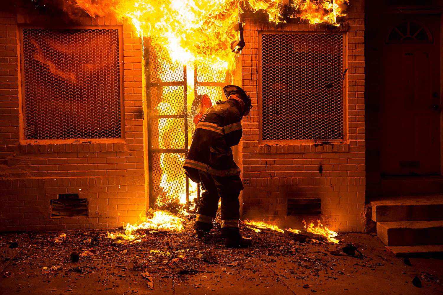 Más de 150 incendios se registran en Baltimore