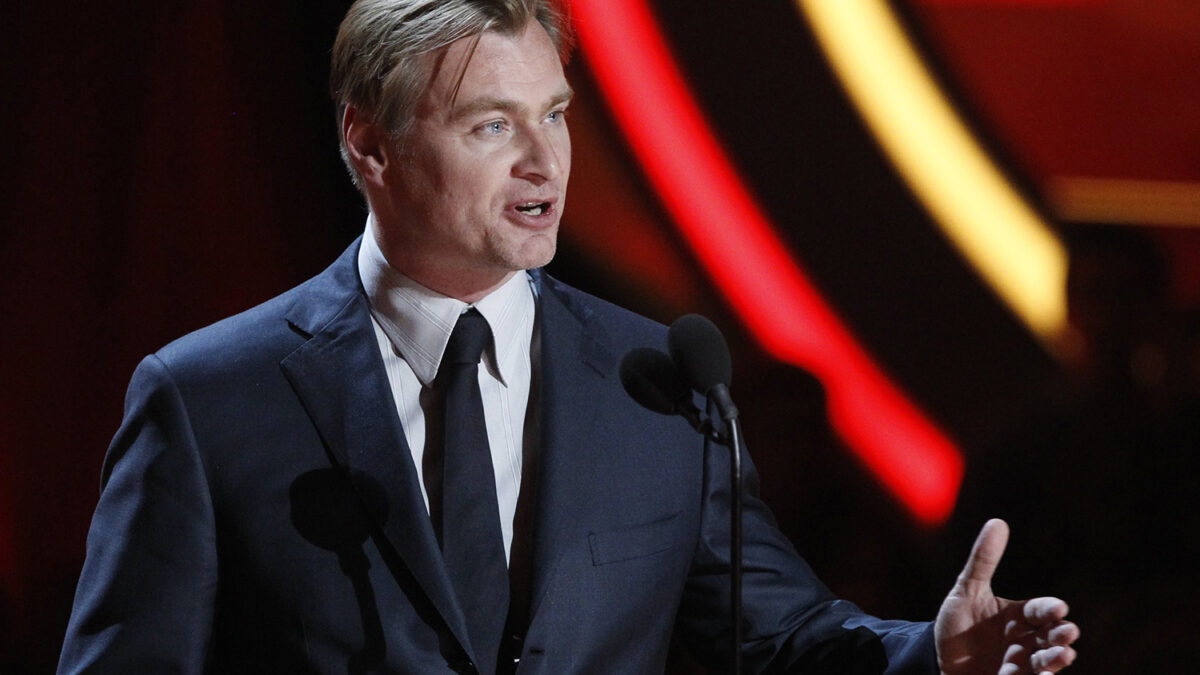 Christopher Nolan lucha por preservar el cine