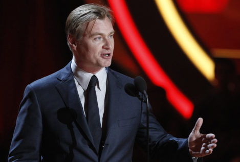 Christopher Nolan lucha por preservar el cine