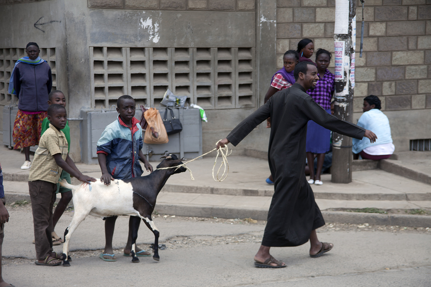 Kenia acusará de intento de suicidio a los peatones que no respeten los pasos de cebra