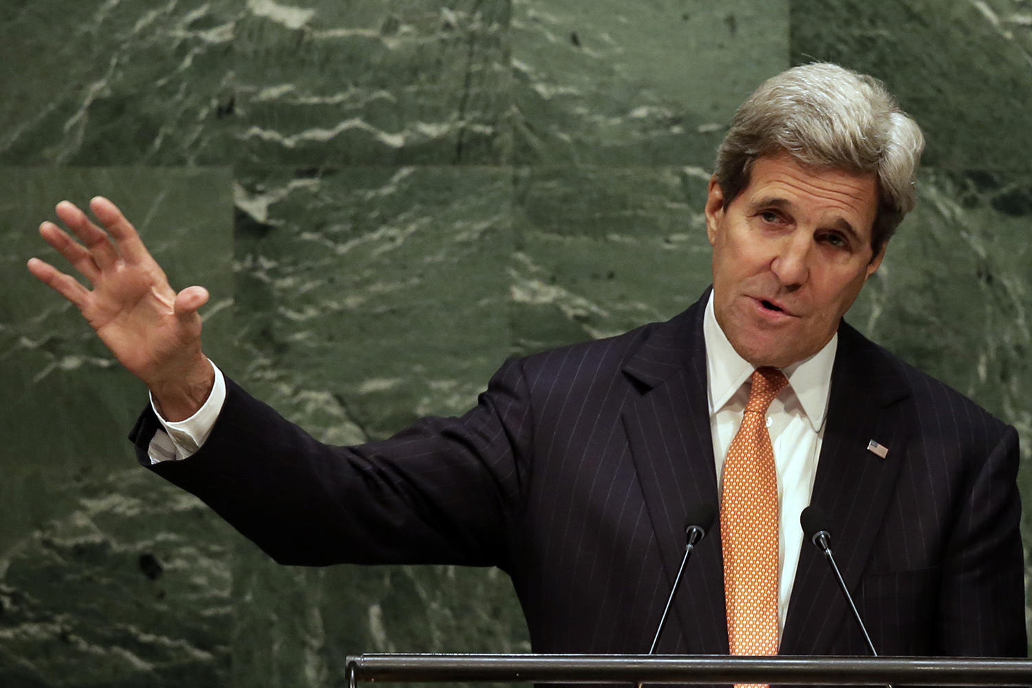 Kerry promete acelerar el desmantelamiento de cabezas nucleares