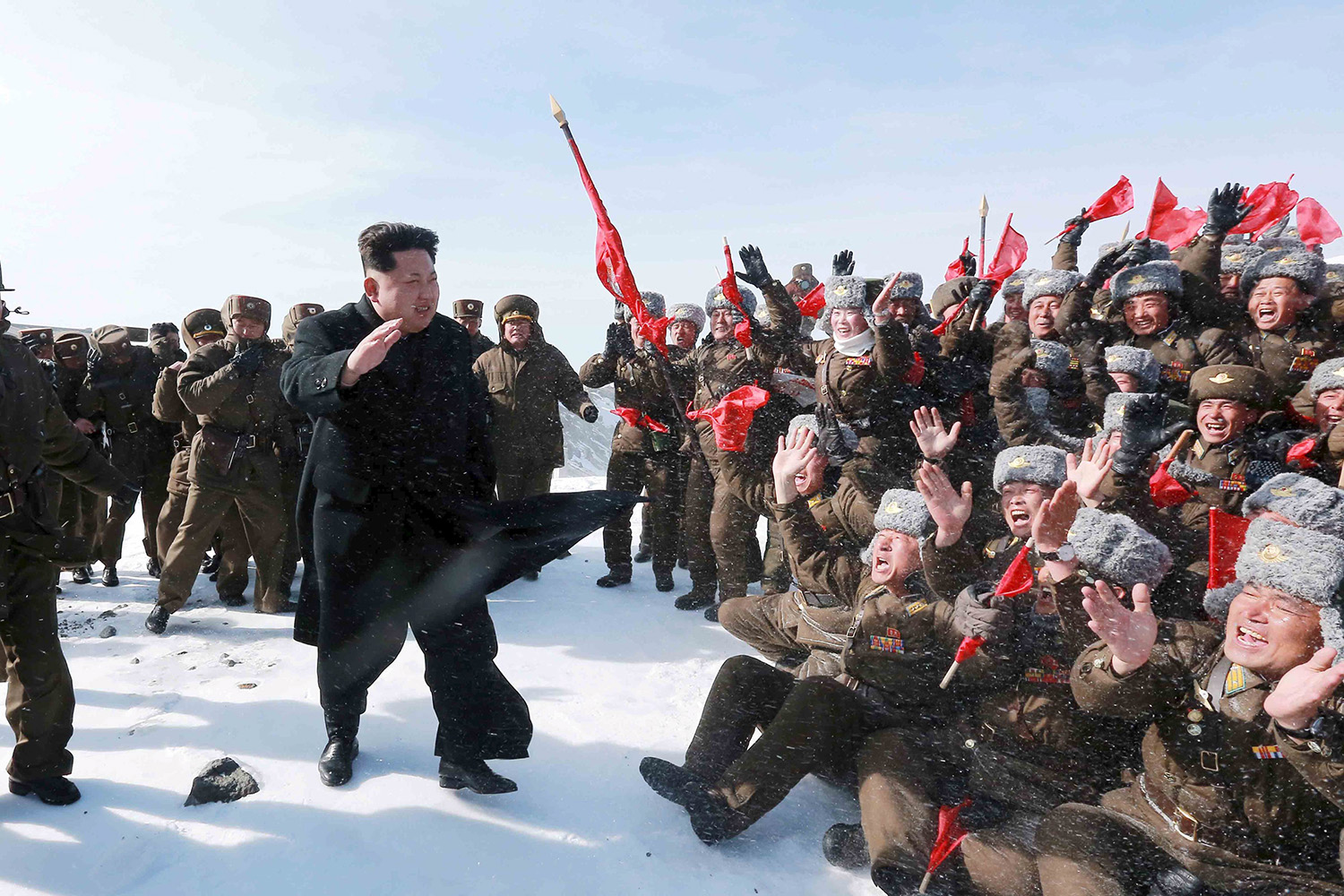 Kim Jong-un asciende la montaña más alta