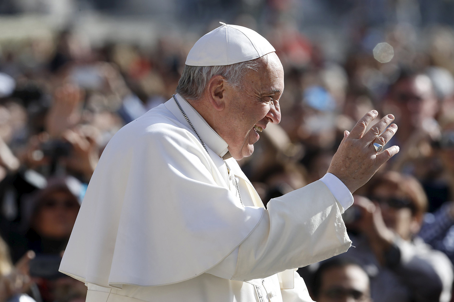 El Papa Francisco supera los 20 millones de seguidores en su cuenta de Twitter