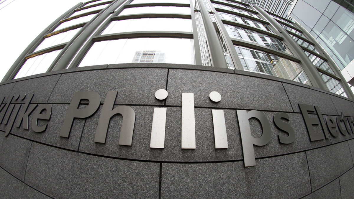 Philips vende sus división de iluminación