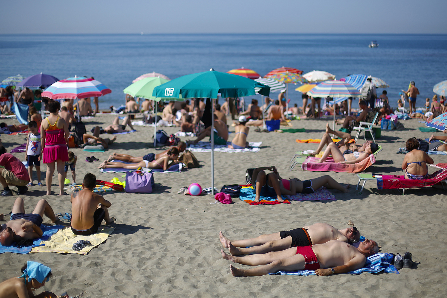 Jubilados británicos sufren más casos de cáncer de piel por las vacaciones baratas