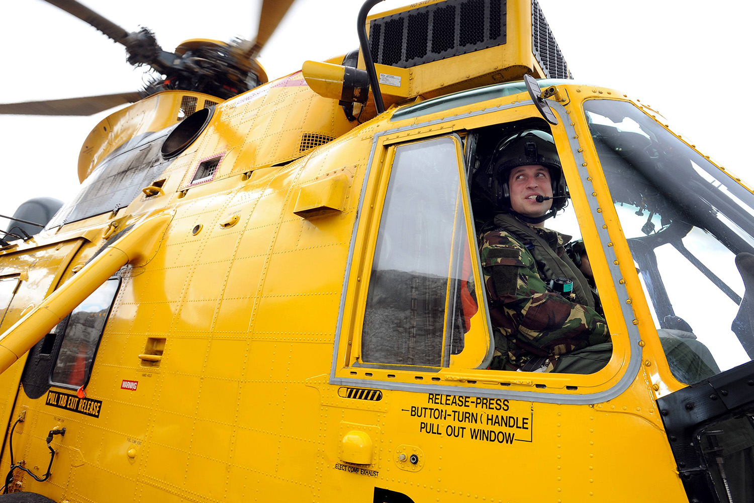 El duque de Cambridge se emplea como piloto de ambulancias aéreas